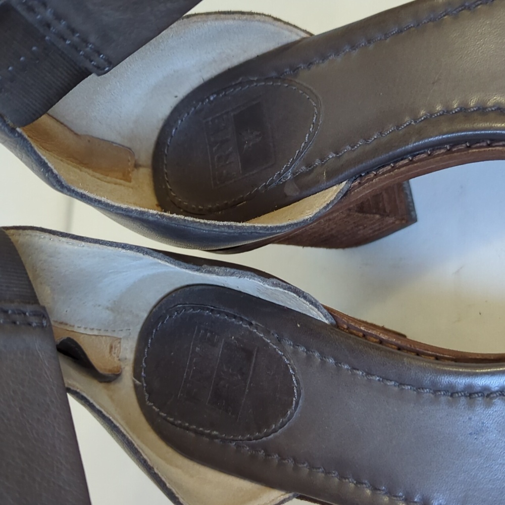 Frye Brielle Charcoal Grey Wooden Ankle Sandals - Size 8 - Picture 7 of 15